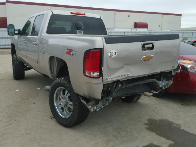 1GCHK23K98F188922 - 2008 CHEVROLET SILVERADO SILVER photo 3