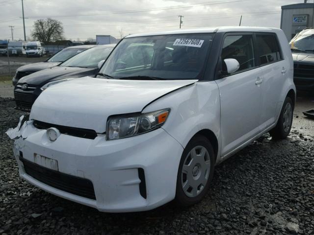 JTLZE4FE5B1141344 - 2011 TOYOTA SCION XB WHITE photo 2