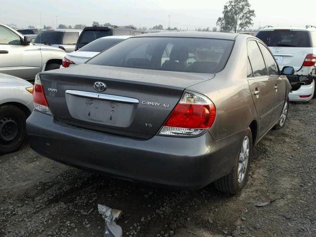 JTDBF32K550160454 - 2005 TOYOTA CAMRY LE GRAY photo 4