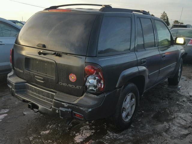 1GNDT13SX42318740 - 2004 CHEVROLET TRAILBLAZE GRAY photo 4