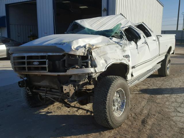 1FTJW36F6VEA95125 - 1997 FORD F350 WHITE photo 2