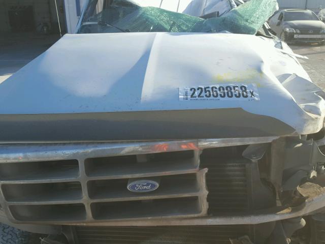 1FTJW36F6VEA95125 - 1997 FORD F350 WHITE photo 7