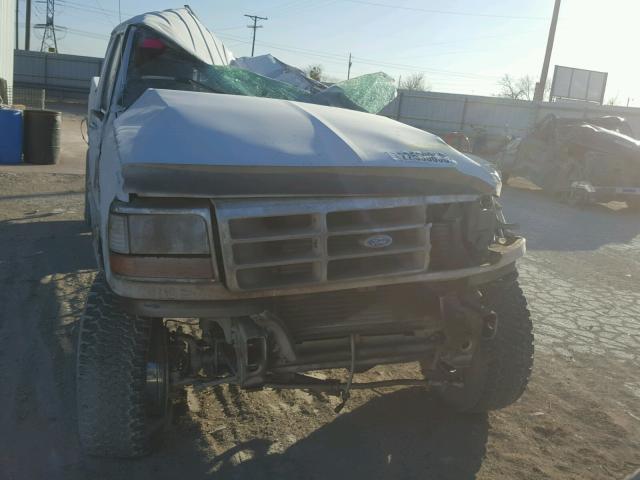 1FTJW36F6VEA95125 - 1997 FORD F350 WHITE photo 9