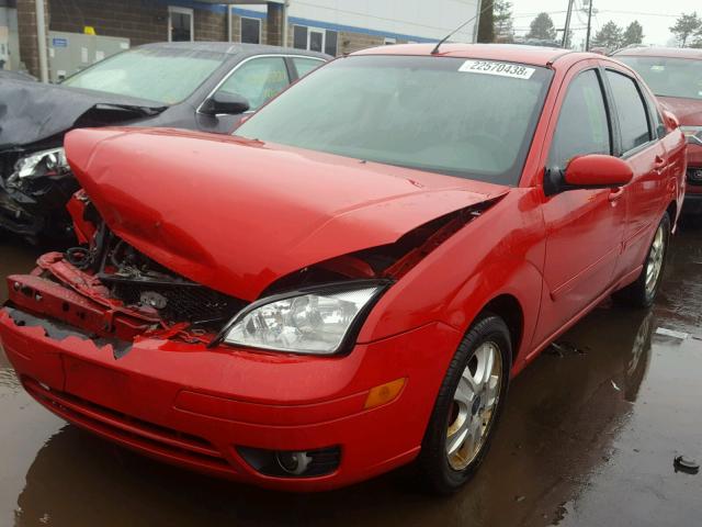 1FAHP38Z87W286728 - 2007 FORD FOCUS ST RED photo 2