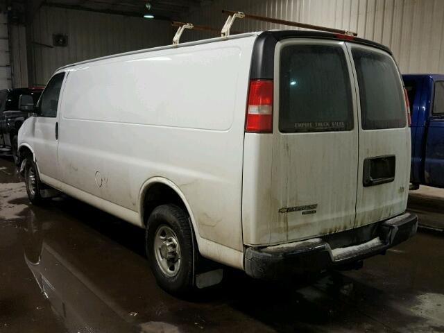 1GCWGGCA1E1151983 - 2014 CHEVROLET EXPRESS G2 WHITE photo 3