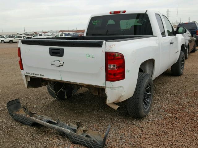 1GCEC19X79Z190195 - 2009 CHEVROLET SILVERADO WHITE photo 4