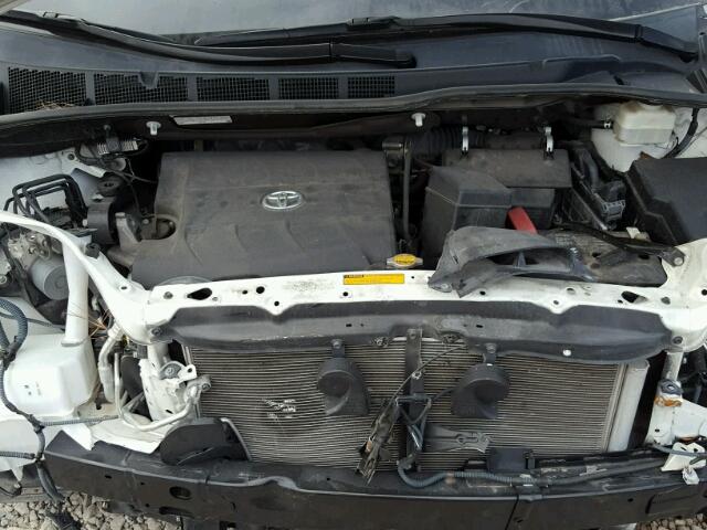 5TDYK3DC2FS673073 - 2015 TOYOTA SIENNA XLE WHITE photo 7