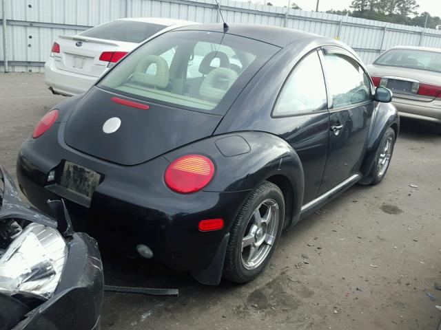3VWCP21C22M426041 - 2002 VOLKSWAGEN NEW BEETLE 黑色 照片 4