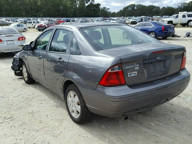 1FAFP34N77W327523 - 2007 FORD FOCUS ZX4 GRAY photo 3