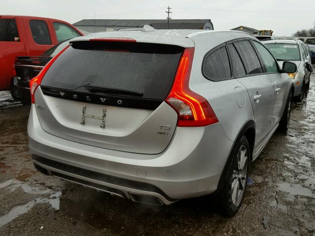 YV4612HK9G1003053 - 2016 VOLVO V60 CROSS SILVER photo 4