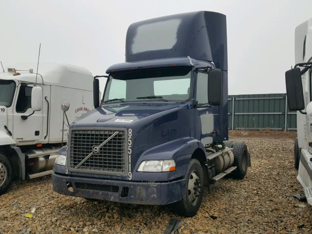  - 2000 VOLVO VN VNM BLUE photo 2