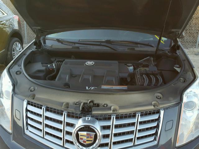 3GYFNEE3XDS552531 - 2013 CADILLAC SRX PREMIU GRAY photo 7