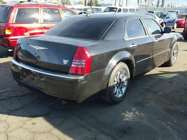 2C3AA63H05H644420 - 2005 CHRYSLER 300C BLACK photo 4