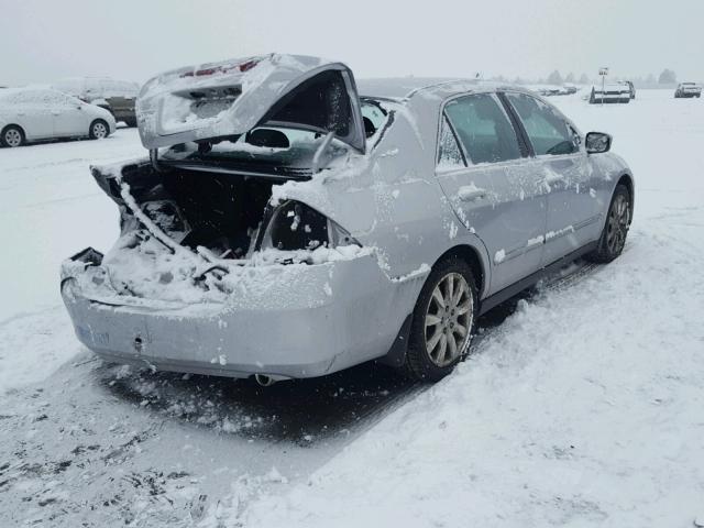 1HGCM66427A073469 - 2007 HONDA ACCORD SE SILVER photo 4