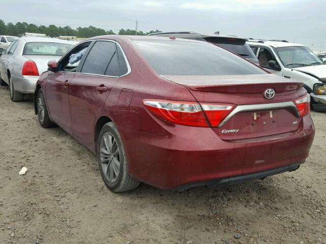 4T1BF1FK3HU640189 - 2017 TOYOTA CAMRY LE RED photo 3