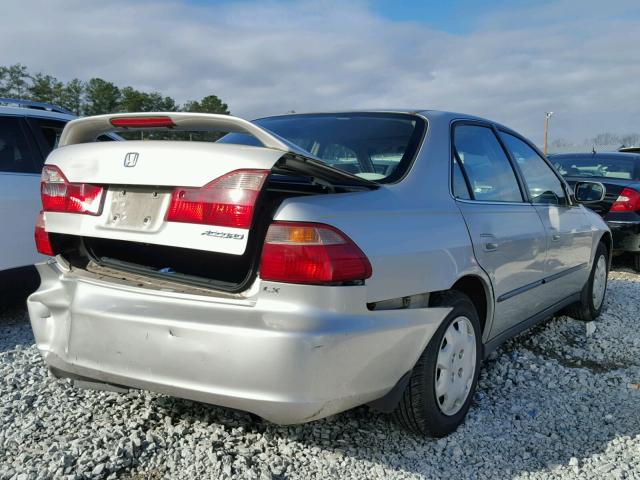 1HGCG5647XA062839 - 1999 HONDA ACCORD LX TAN photo 4