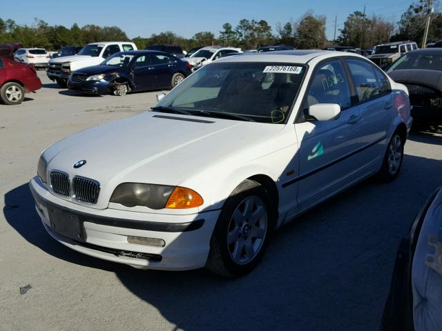 WBAAM3330XFP59199 - 1999 BMW 323I AUTOM WHITE photo 2