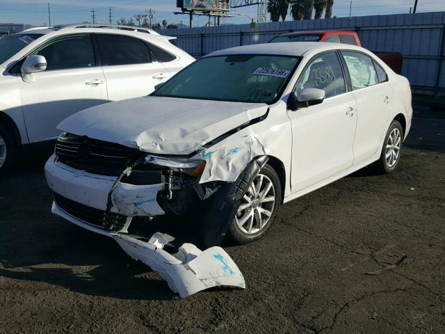3VWDP7AJ8DM422224 - 2013 VOLKSWAGEN JETTA SE WHITE photo 2