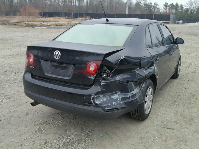 3VWJZ71K38M169065 - 2008 VOLKSWAGEN JETTA S BLACK photo 4