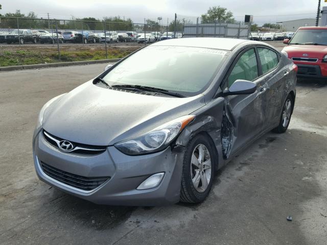 5NPDH4AE5DH345447 - 2013 HYUNDAI ELANTRA GL SILVER photo 2