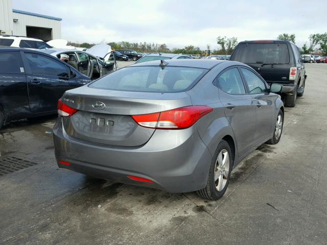 5NPDH4AE5DH345447 - 2013 HYUNDAI ELANTRA GL SILVER photo 4