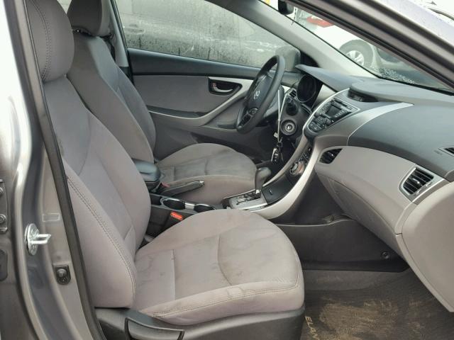 5NPDH4AE5DH345447 - 2013 HYUNDAI ELANTRA GL SILVER photo 5