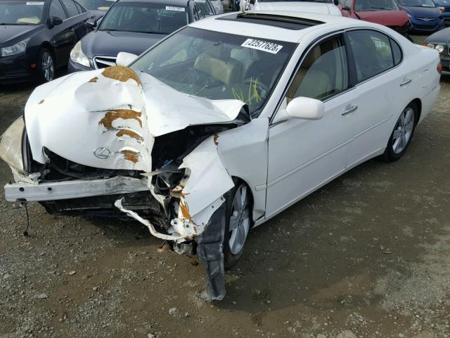 JTHBA30G755097159 - 2005 LEXUS ES 330 WHITE photo 2