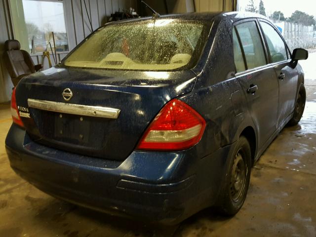 3N1BC11E38L354211 - 2008 NISSAN VERSA S BLUE photo 4