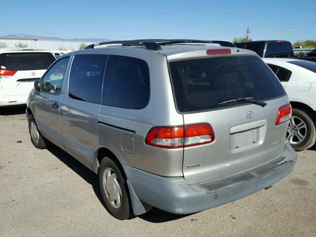 4T3ZF19C12U443667 - 2002 TOYOTA SIENNA CE SILVER photo 3