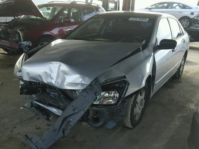 JHMCM56196C001748 - 2006 HONDA ACCORD VAL SILVER photo 2