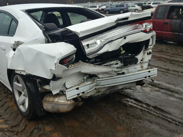 2B3CL1CT4BH579347 - 2011 DODGE CHARGER PO WHITE photo 9