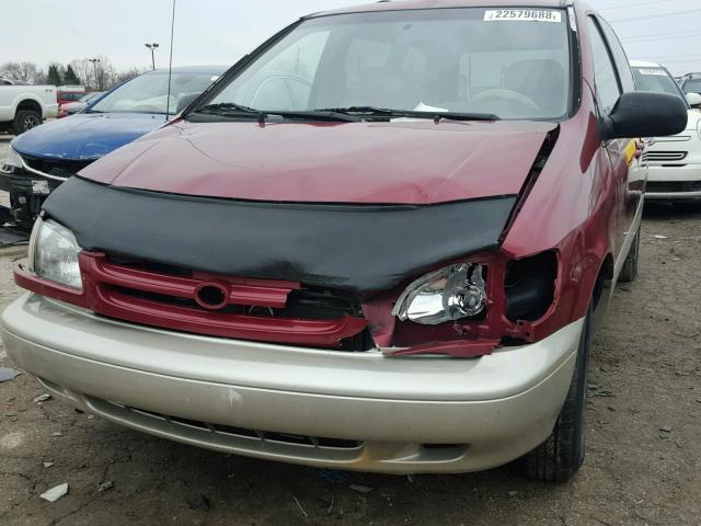 4T3ZF13C3WU084398 - 1998 TOYOTA SIENNA LE RED photo 9