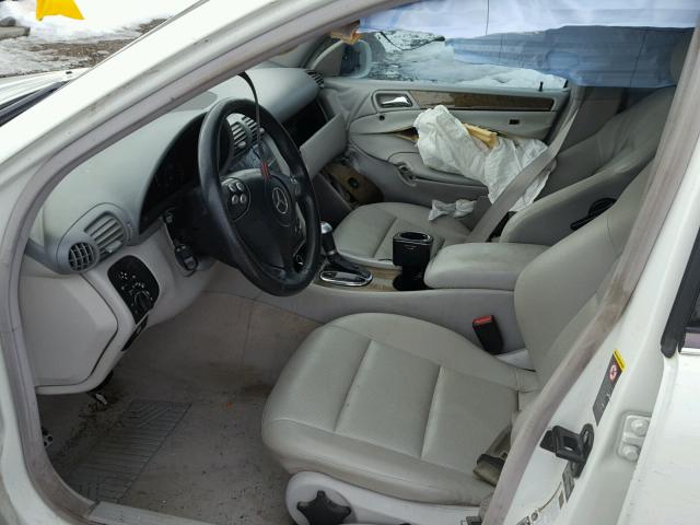 WDBRF52H37A951317 - 2007 MERCEDES-BENZ C 230 WHITE photo 5