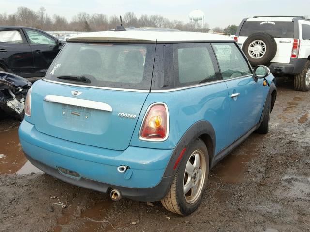 WMWMF335X8TT64152 - 2008 MINI COOPER BLUE photo 4