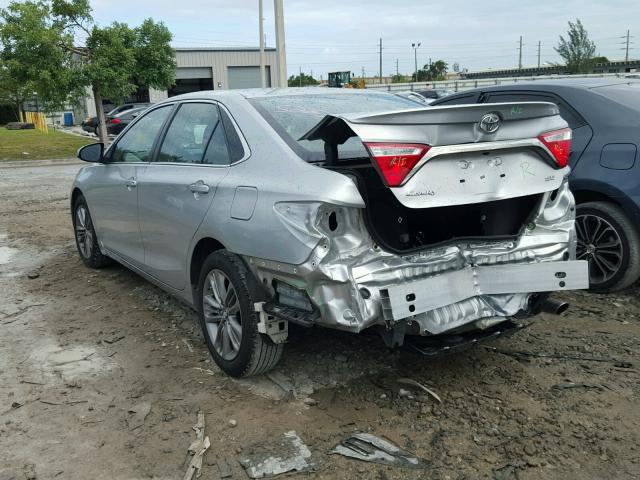 4T1BF1FK7GU581209 - 2016 TOYOTA CAMRY LE SILVER photo 3