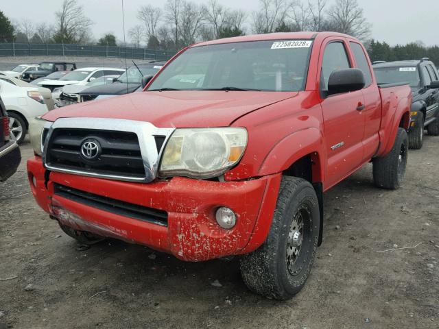 5TEUU42N88Z486252 - 2008 TOYOTA TACOMA ACC RED photo 2