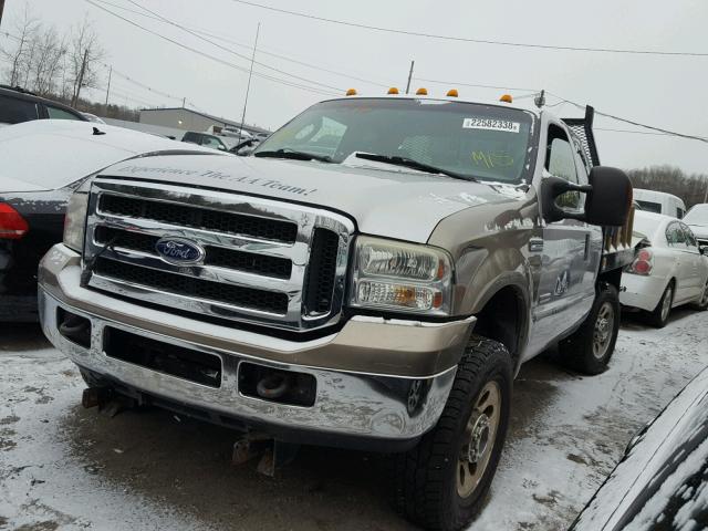 1FTWX31PX6EA82852 - 2006 FORD F350 SRW S SILVER photo 2