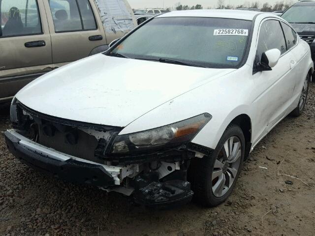 1HGCS1A35AA003592 - 2010 HONDA ACCORD LX WHITE photo 2