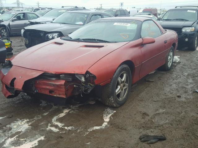 2G1FP22K5V2154119 - 1997 CHEVROLET CAMARO BAS RED photo 2