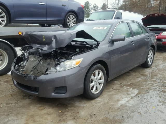 JTNBK3EK6A3047737 - 2010 TOYOTA CAMRY SE GRAY photo 2