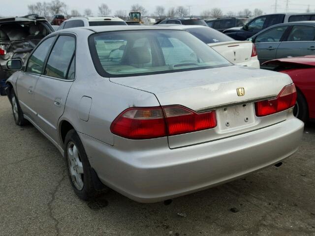 1HGCG165XXA011370 - 1999 HONDA ACCORD EX CREAM photo 3