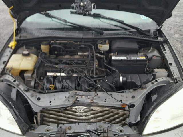 1FAFP34NX5W159812 - 2005 FORD FOCUS ZX4 GRAY photo 7