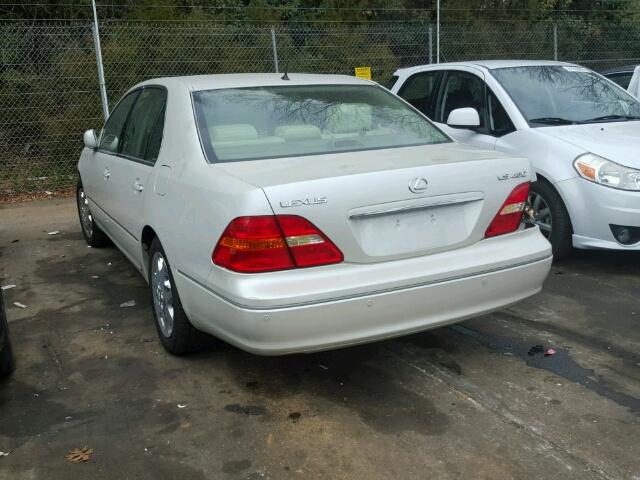 JTHBN30F810050046 - 2001 LEXUS LS 430 WHITE photo 3