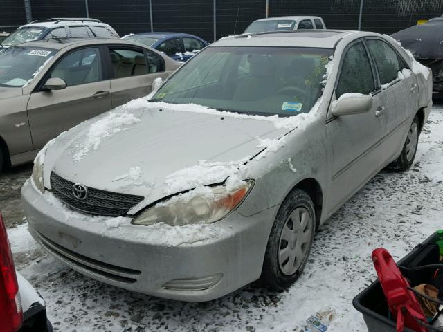 4T1BE32K74U914718 - 2004 TOYOTA CAMRY LE SILVER photo 2