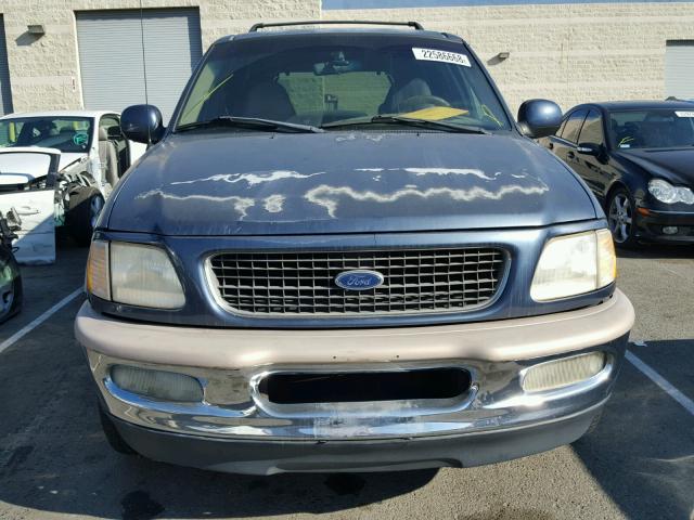 1FMRU17L0WLB11099 - 1998 FORD EXPEDITION BLUE photo 9