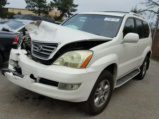 JTJBT20X560102411 - 2006 LEXUS GX 470 WHITE photo 2