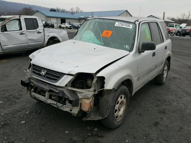 JHLRD1849VC002458 - 1997 HONDA CR-V LX SILVER photo 2