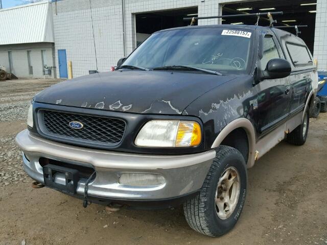 1FTZF18W2WNA92213 - 1998 FORD F150 BLACK photo 2