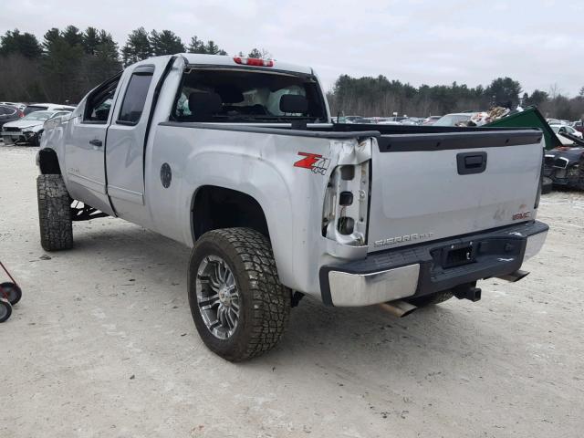 1GTR2VE7XDZ404686 - 2013 GMC SIERRA K15 SILVER photo 3