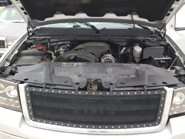 1GTR2VE7XDZ404686 - 2013 GMC SIERRA K15 SILVER photo 7